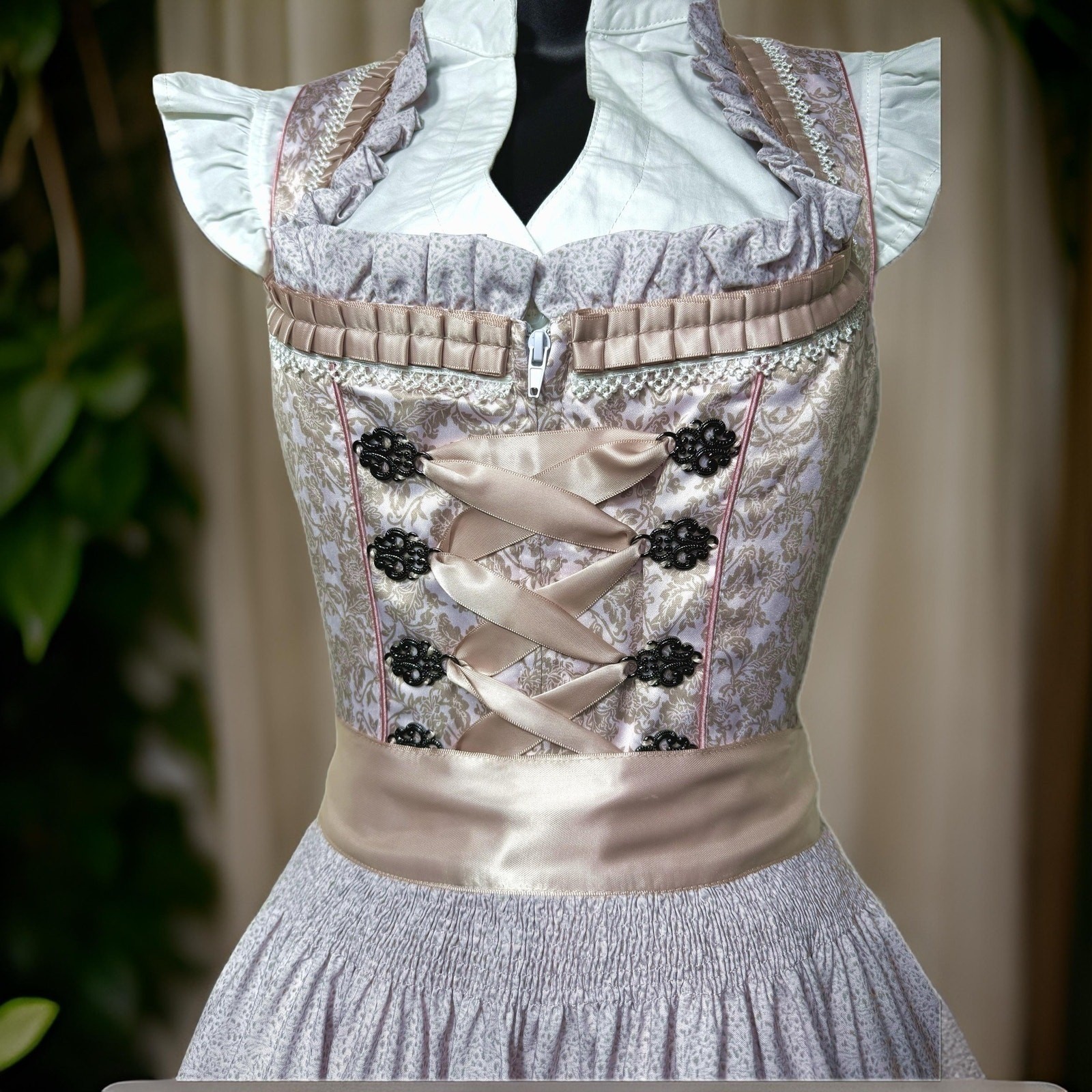 New Large Oktoberfest Lavender Purple Jacquard Dirndl Dress Bavarian German