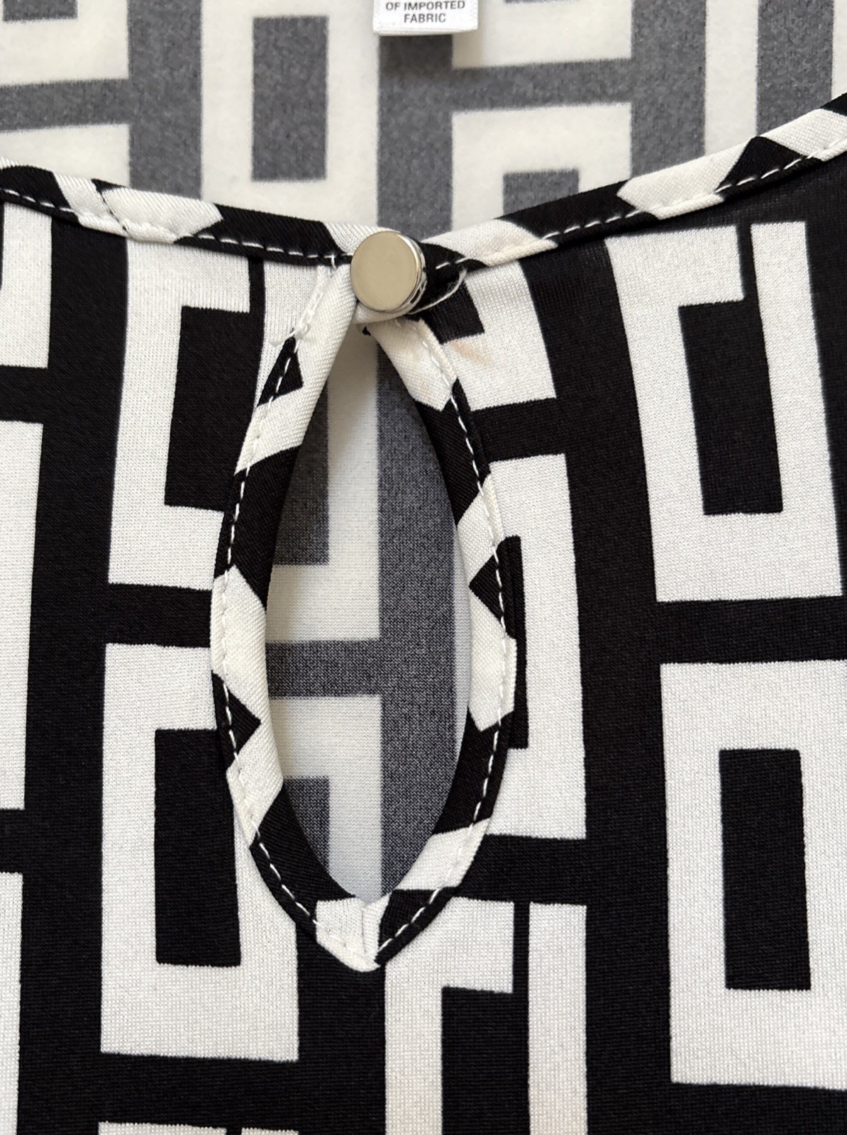 Morgan Taylor XL Black & White Geometric Print 3/4 Sleeves Top