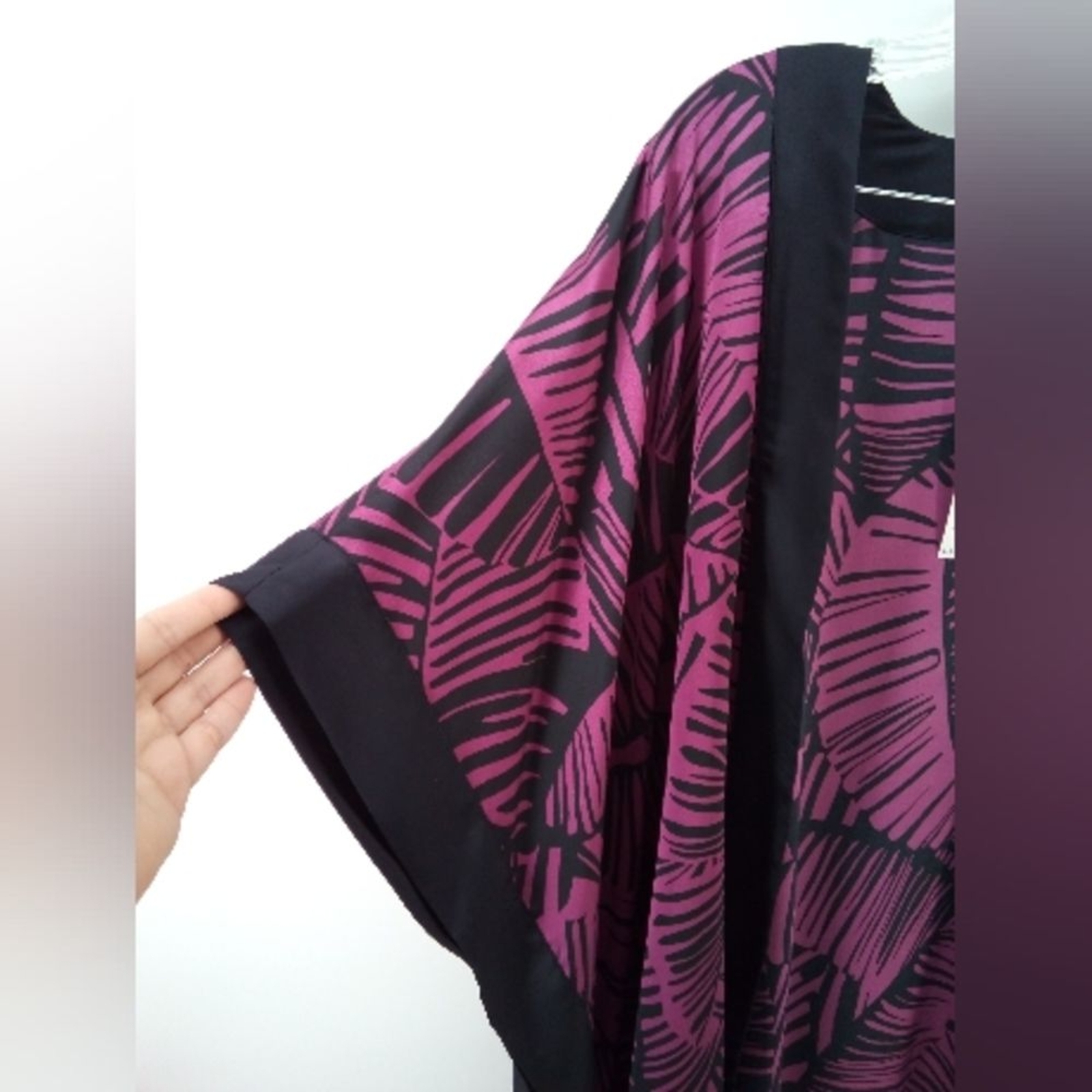 NWT Chico’s Travelers Scarf Front Kimono Jacket Border Print Hi-Lo Wild Mulberry
