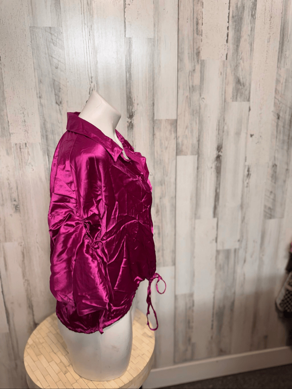 New Look Pink Satin Blouse 2X Tie Front Cropped Top Short Sleeve Button Up Fuchs