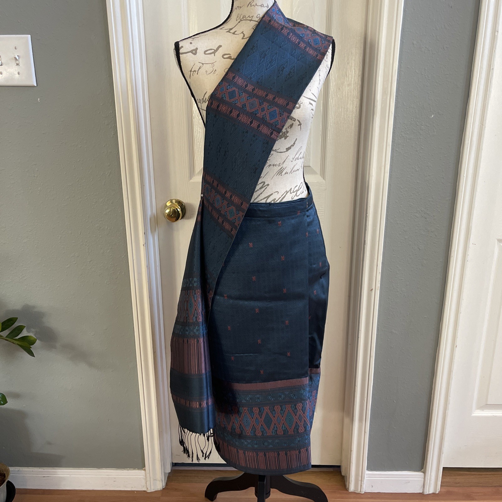 Traditional Lao, Thai Khmer Skirt And Sash Adjustable Waist In Blue And Pink ￼