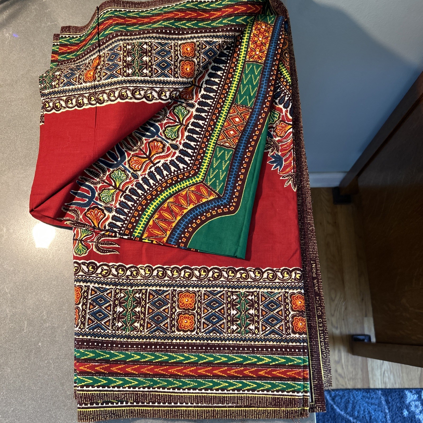 VTG Guaranteed Dutch Java Print Red Dashiki African Print 72×46 Inches Fabric
