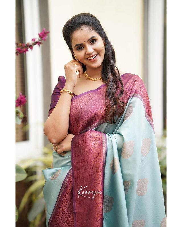 Soft Lichi Silk Saree Geometric Print Jacquard Weave Modern Casual Sari