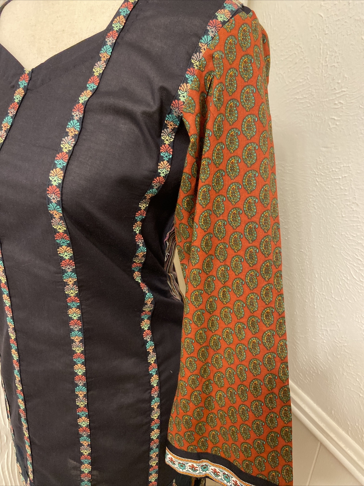 pakistani Indian shalwar kameez Two Piece.Brand Alkaram,Fabric Lawn,Brand New.