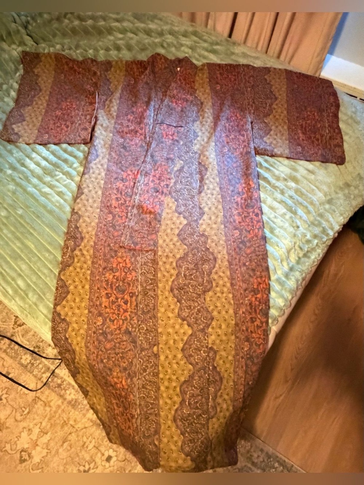 Men’s Kimono Yukata in red & Rust Fully lined with 2 pair of white Tabi socks