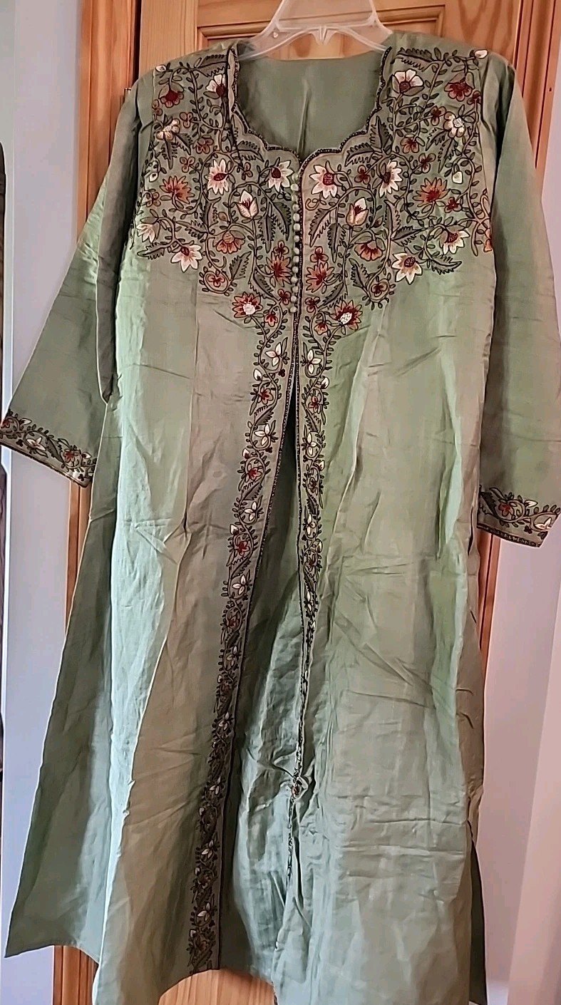 Indian Cotton Saree For Women No Tags, M/L?, Embroidered, Green, Lg Sl.