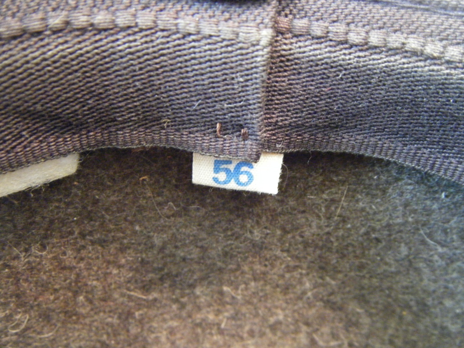 😊 GERMANY ALPINE TYROLEAN FEDORA HAT BROWN W/ FEATHER ADOREMENT 100% WOOL 3PT8