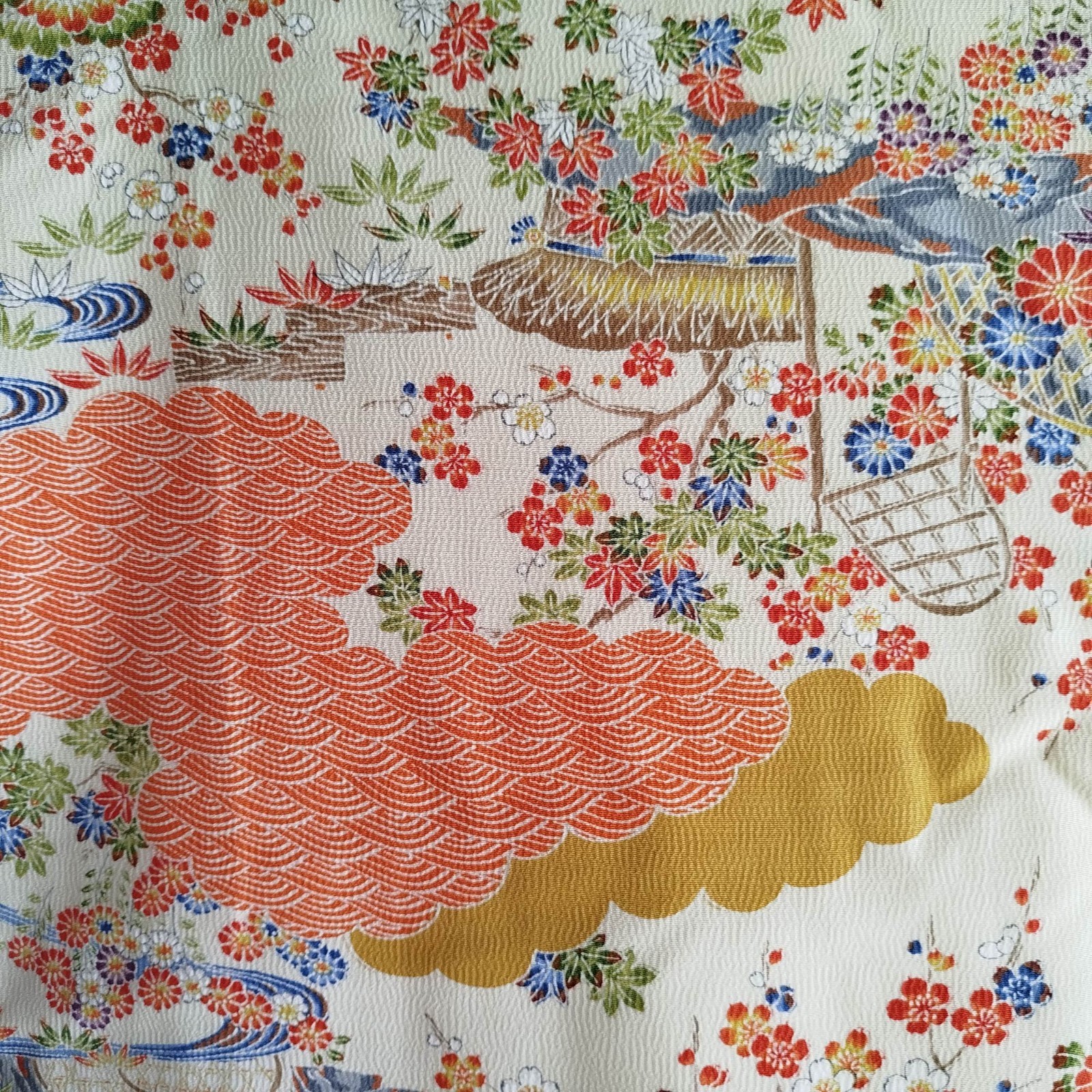 Vintage Silk Komon Kimono Cream Chirimen Stream Floral Seigaiha Pattern Japan