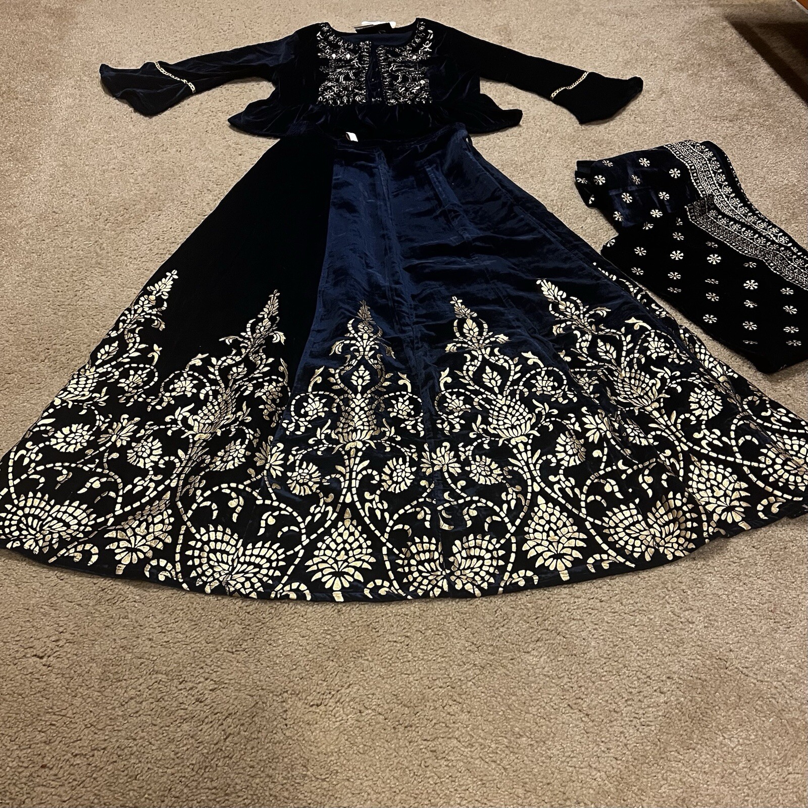 Indian Women Velvet Lehanga With Choli And Dupatta, Navy Blue, Small, NEW