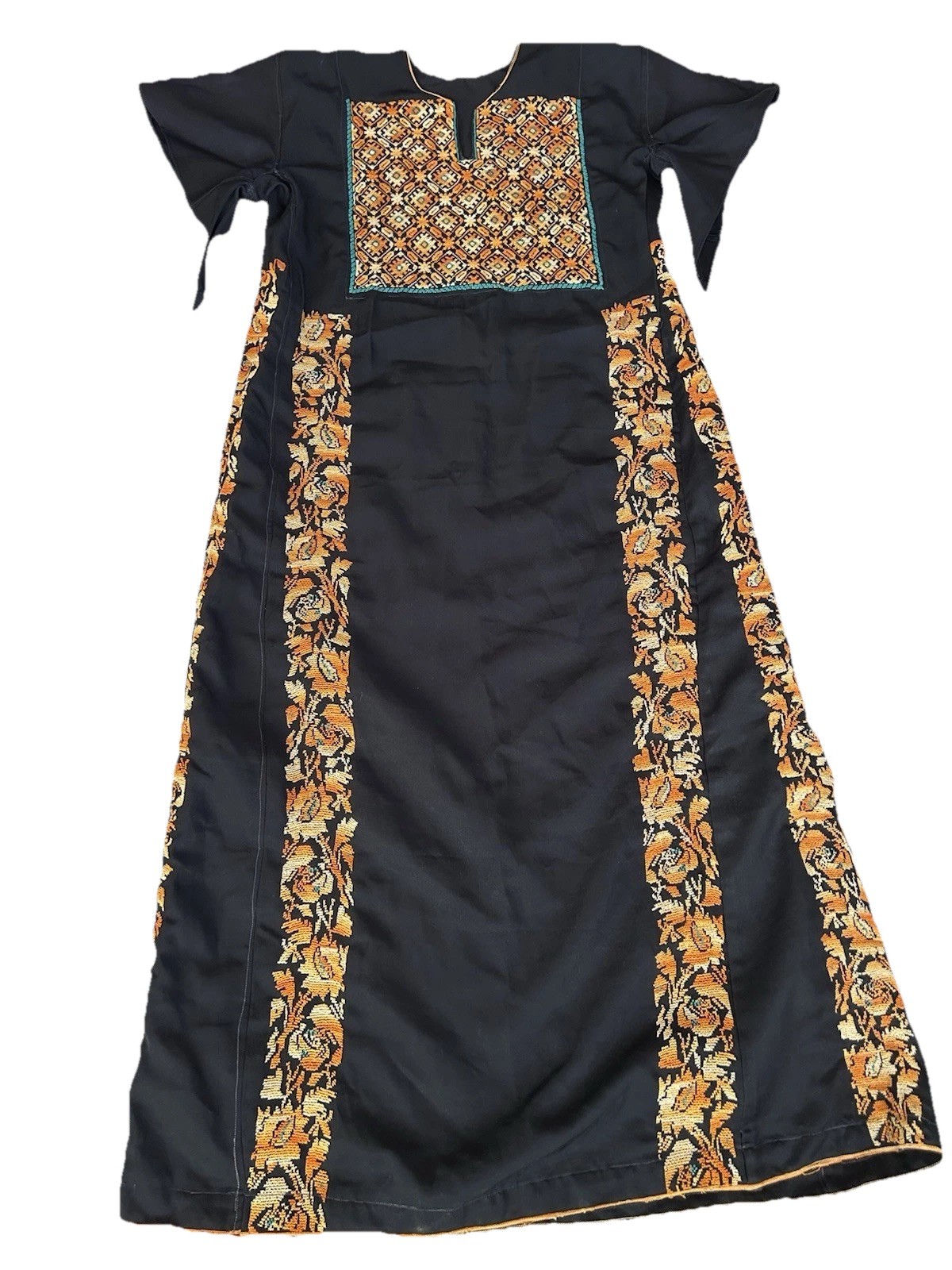 Vintage Palestinian Tradition hand _embroidered thobe Hebron