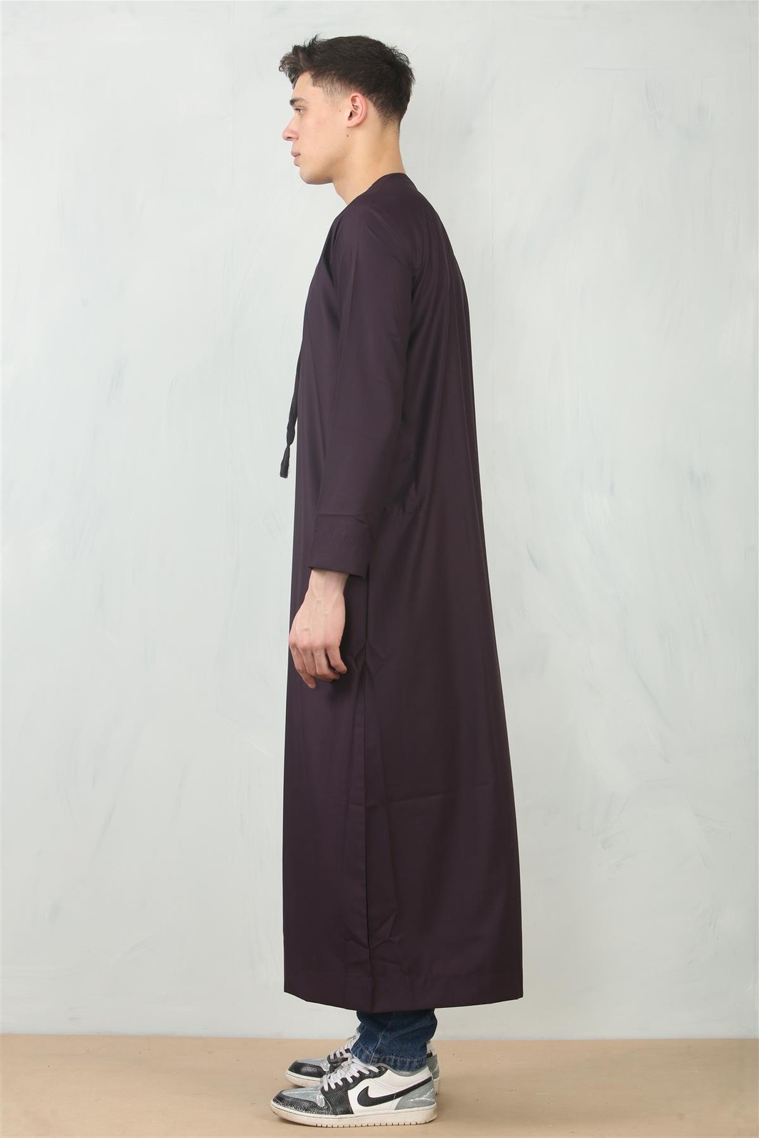 TT-001 – Men’s Purple Emirati Omani Thobe String Tassel