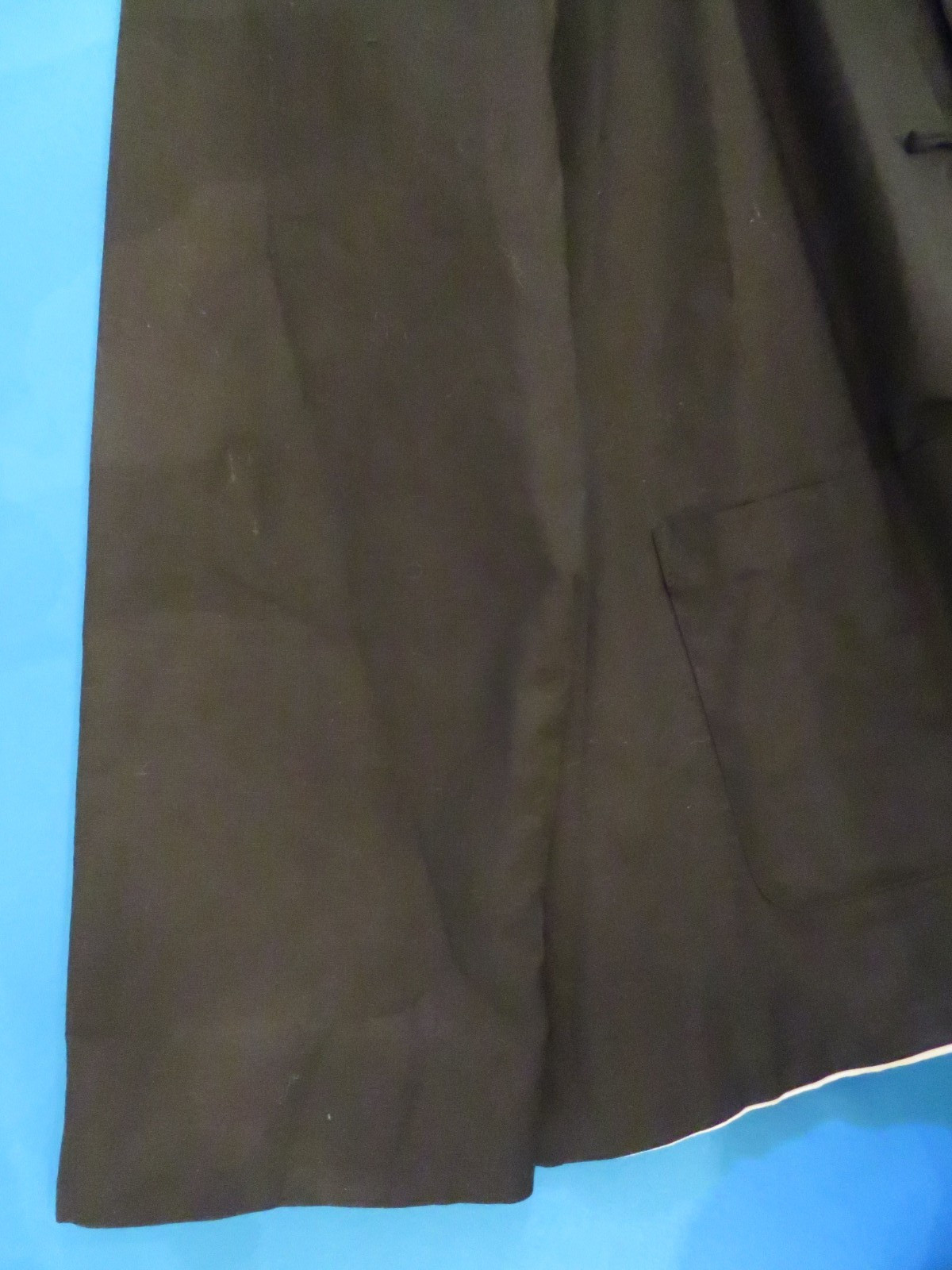 MINIYE Men’s Chinese Tang Jacket. Black & Tan Reversible. ~32″ L X 27″ W. WornWT
