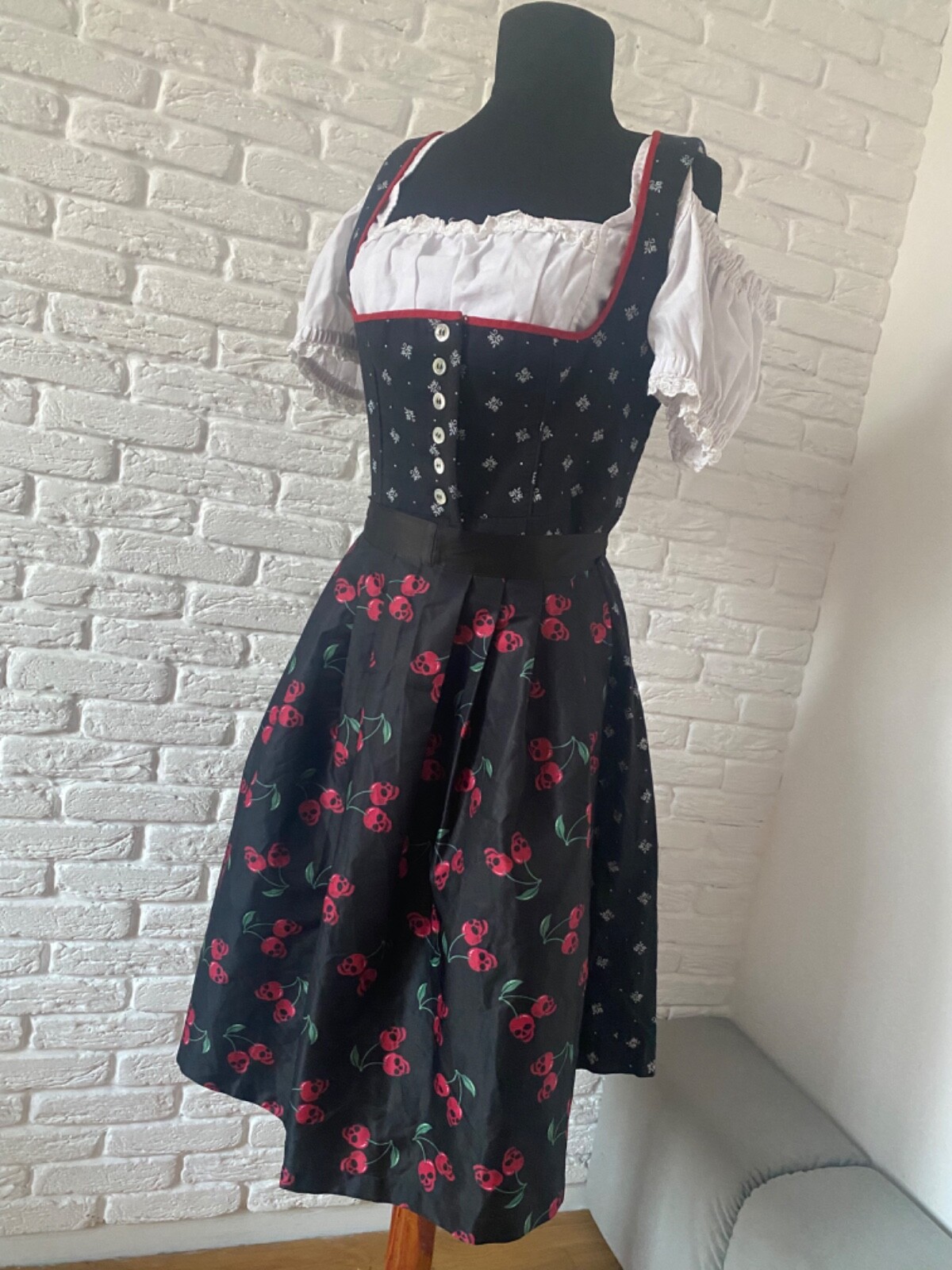 Wenger Tyrol Dirndl Oktoberfest Black Dress and Blouse