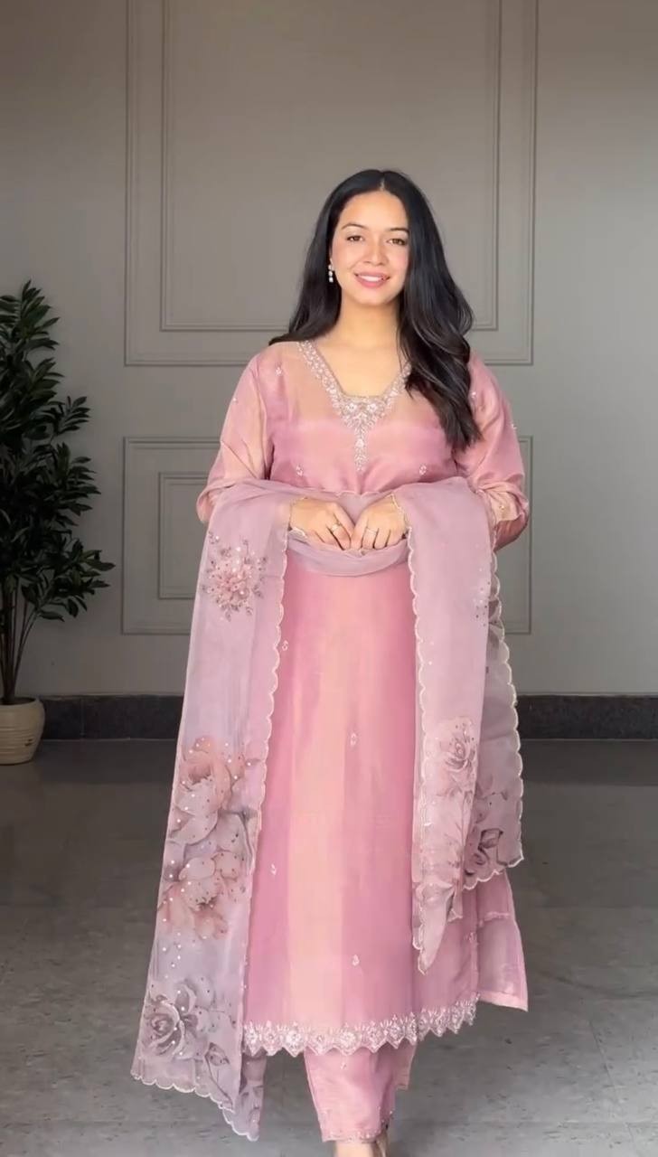 Beautiful Pink Natural Crepe Salwar Kameez With Organza Dupatta For Women