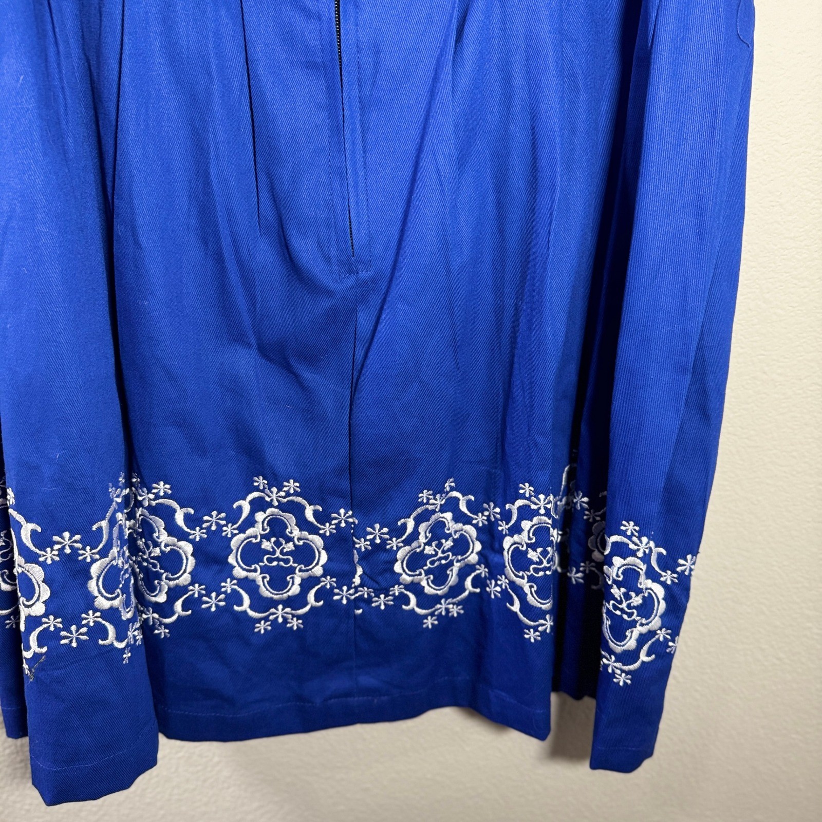 Dirndl Trachten Haus Blue Embroidered Bavarian Dress Size 52 22 Oktoberfest READ