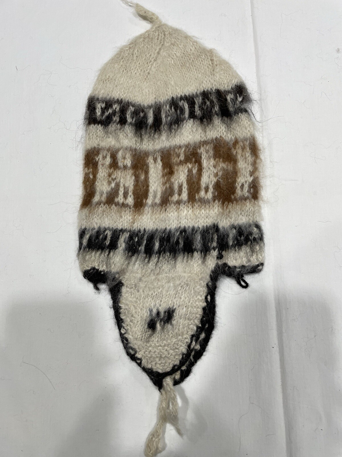 100 Pct Alpaca Wool Handmade Bolivian Beanie Ear Flaps (34 of 35)