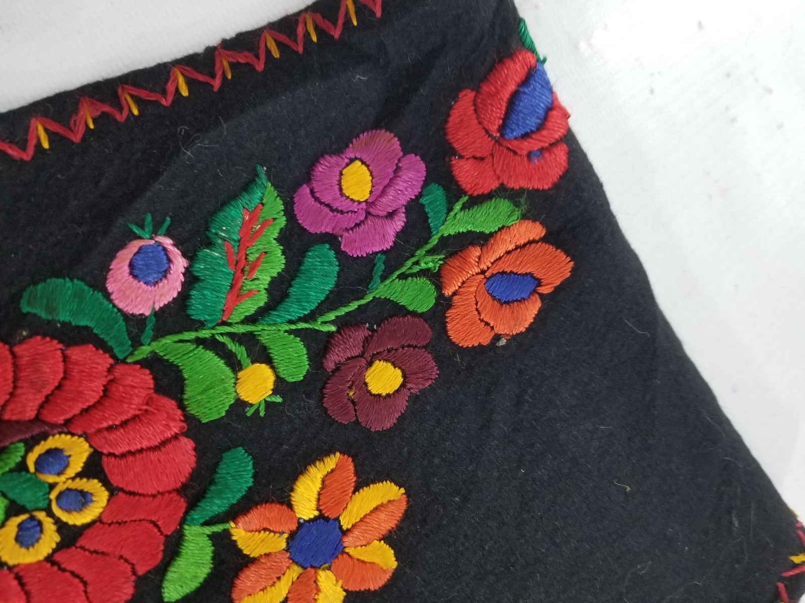 Vintage Traditional 1950s Hungarian Embroidered Wool Vest L:18, B:18, S:14 in