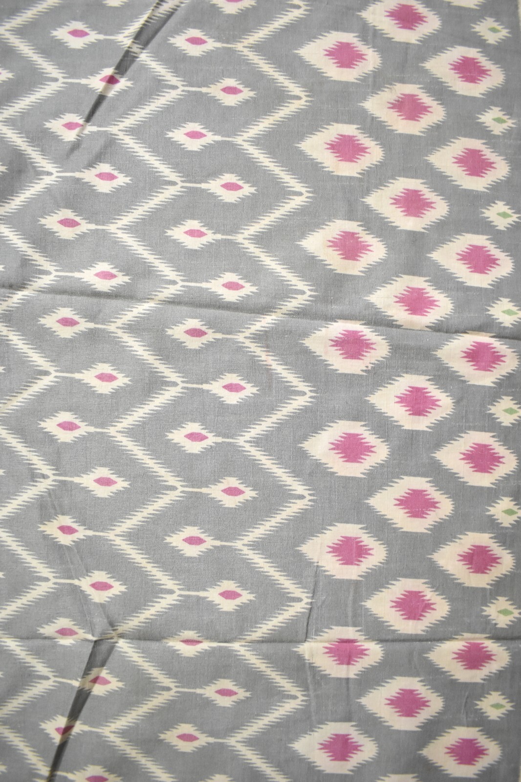 FNC Vintage Saree Gray Sambhalpuri Hand Woven Ikat Printed Silk Sari Fabric 5YD