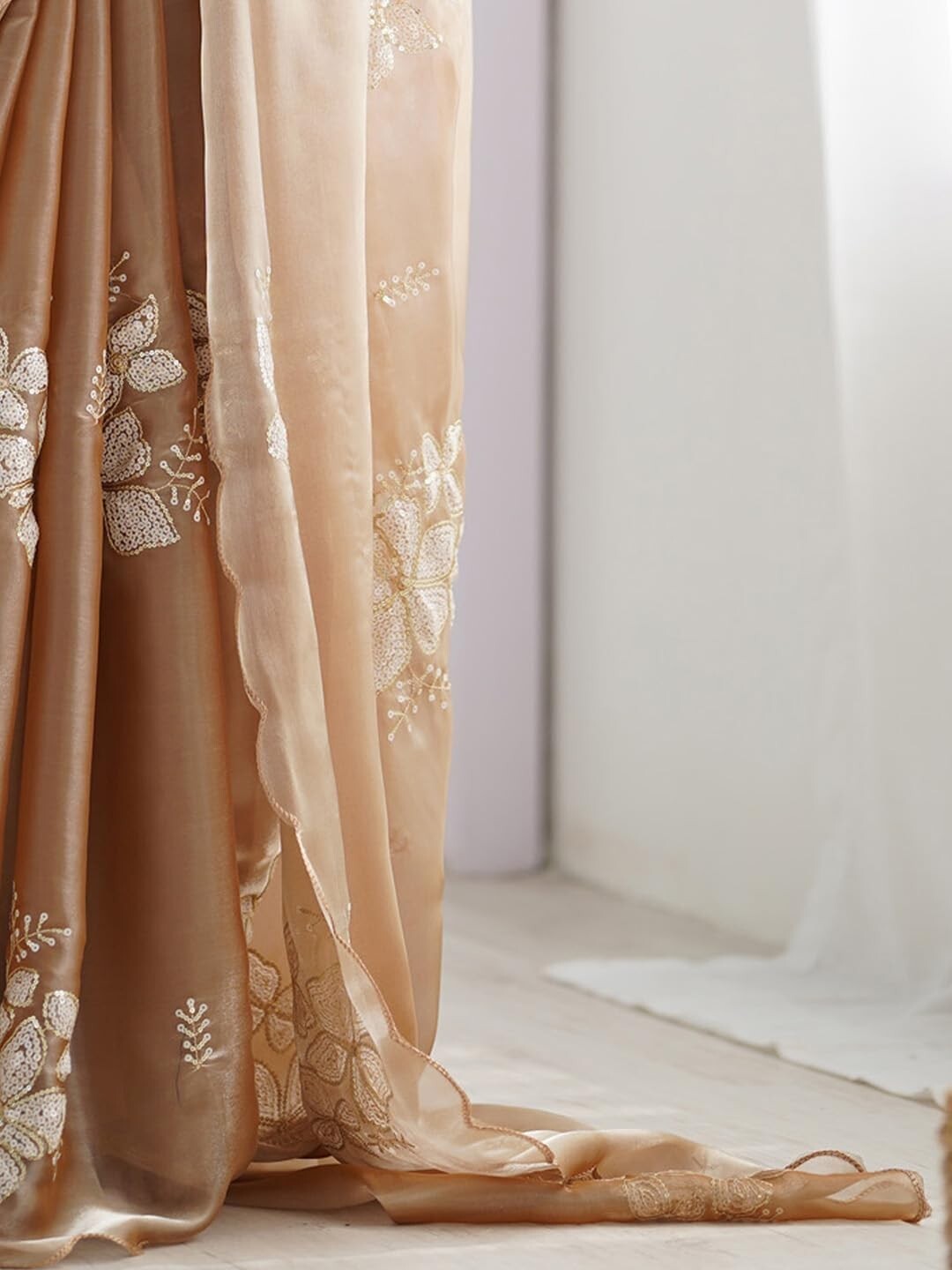 Women’s Shimmer Organza Sequence Embroidery Saree With Unstitched Blouse Piece