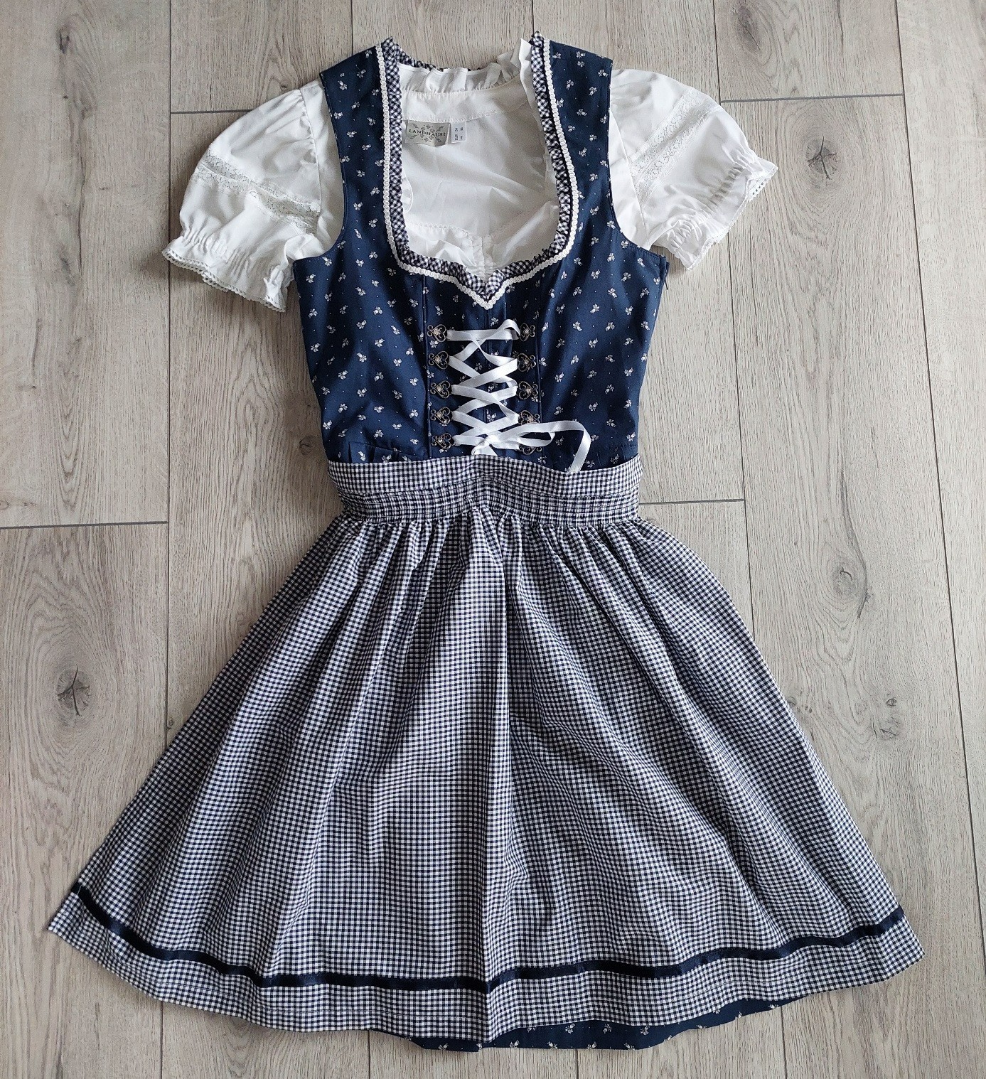 Dress with a blouse Austrian German Traditional, VTG, LANDHAUS, 38 eur, new
