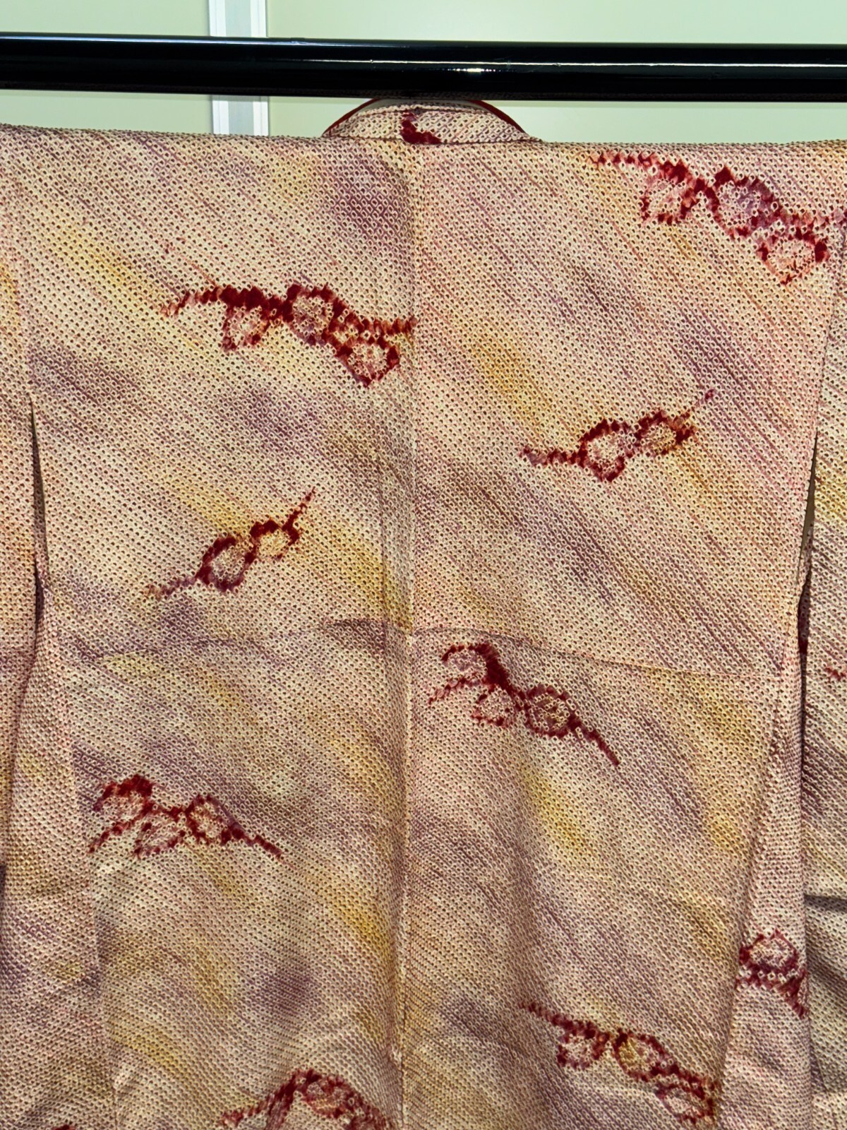 Japanese Vintage Kimono Silk red shibori expensive tradition Dirt Height 59.8in
