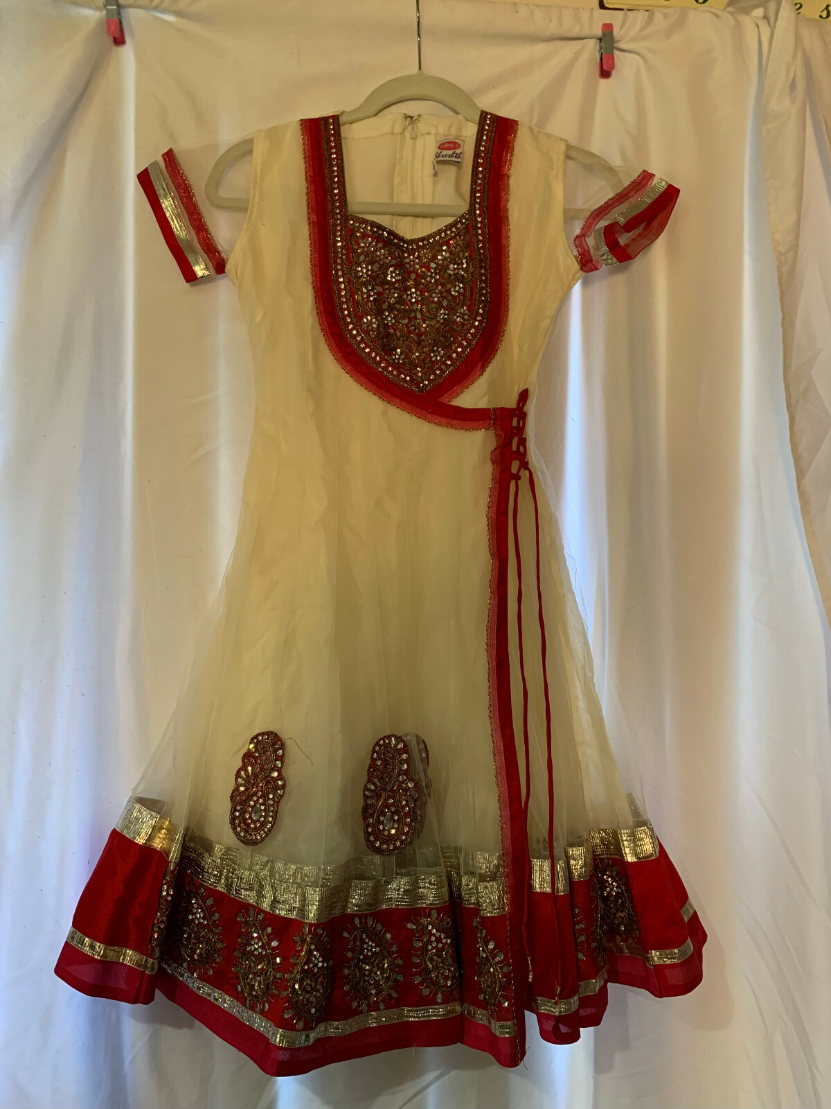 Girls Red and Cream colored dress made in India Size 34/85cm 