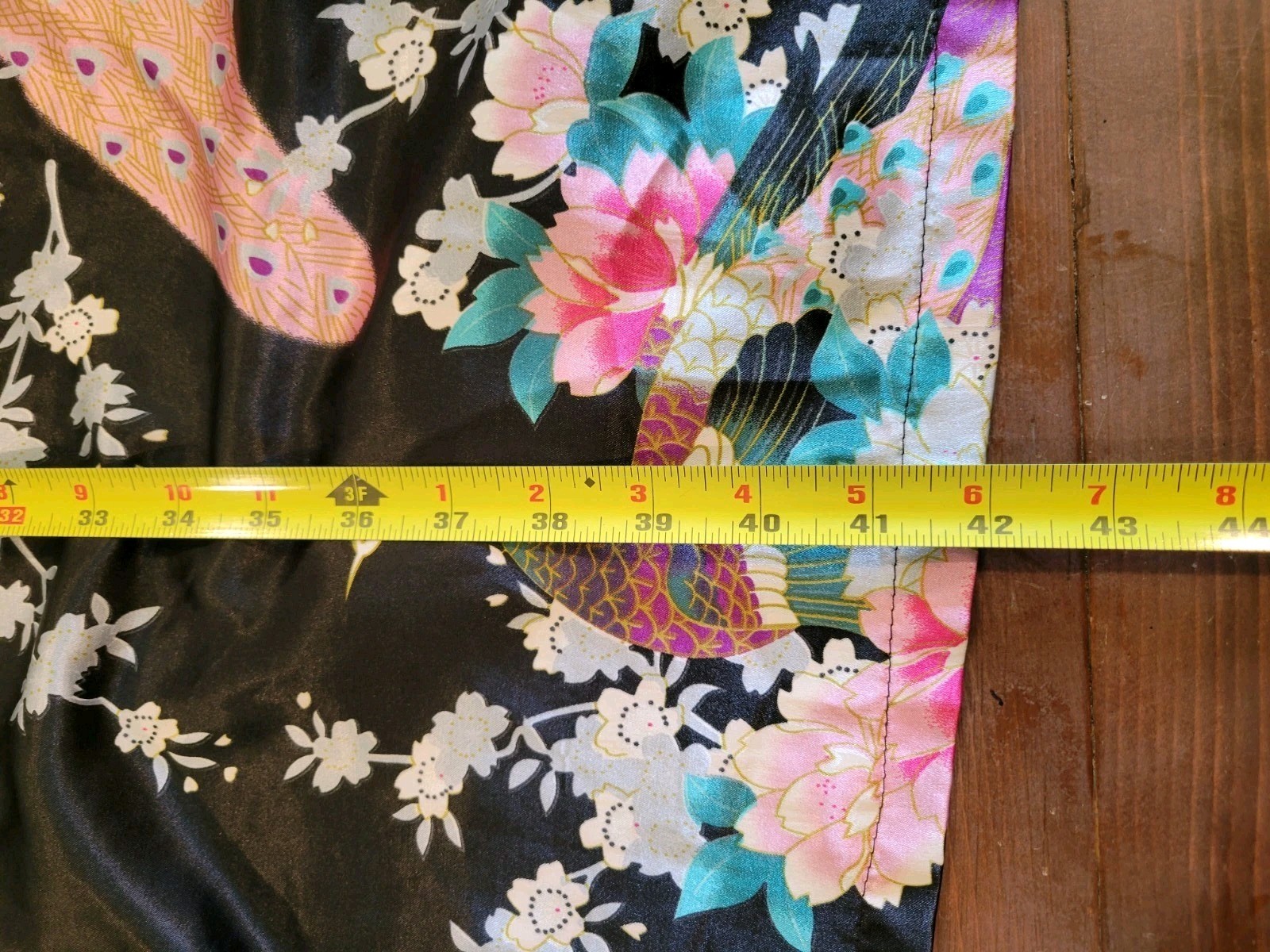 Oriental Village Women’s Silk Collection Kimono Robe Black Peacock Floral Belt