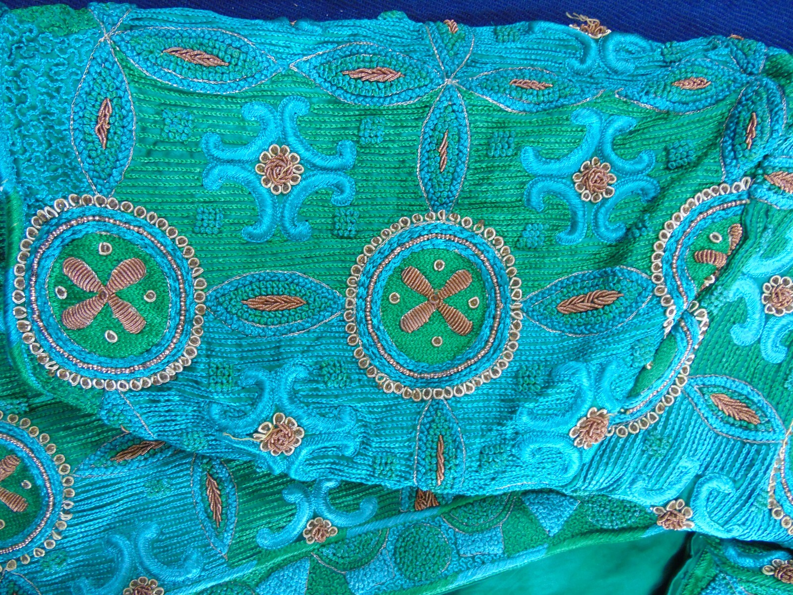 Set of 3 pcs – Traditional Ethnic Wear Green – Dress, Wrap & Skirt