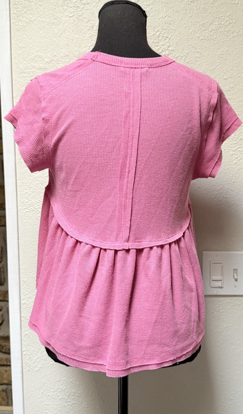 Altar’d State Subtle Ribbed Thermal Short Sleeve Babydoll Top Barbie Pink Size S