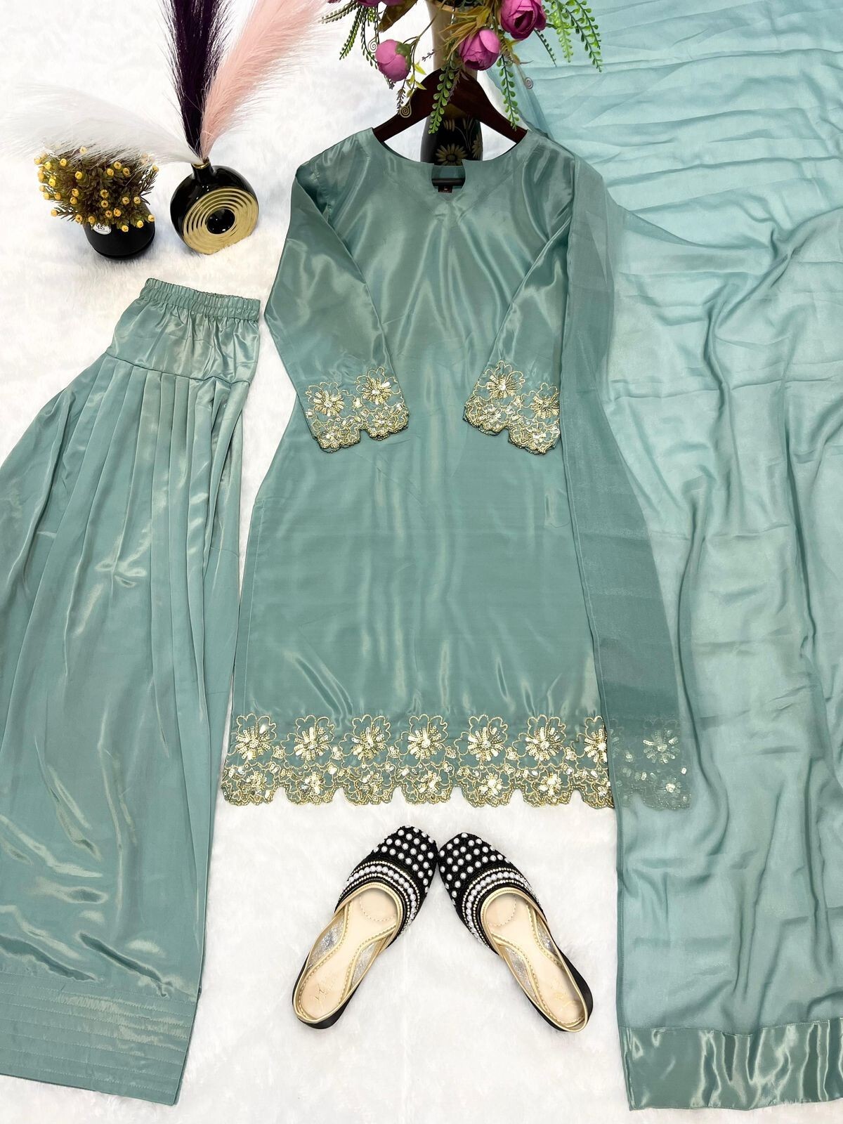Pakistani Latest Designer Farshi Shalwar suit eid outfit