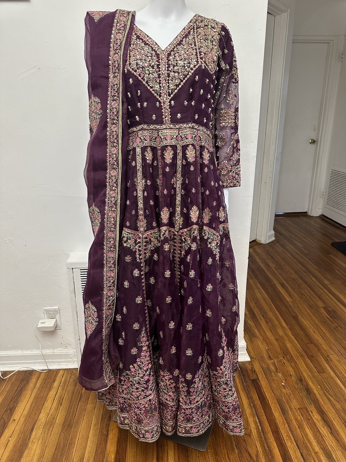 HUSSAIN REHAR – Wedding Collection 2023 | YAAD – Size M