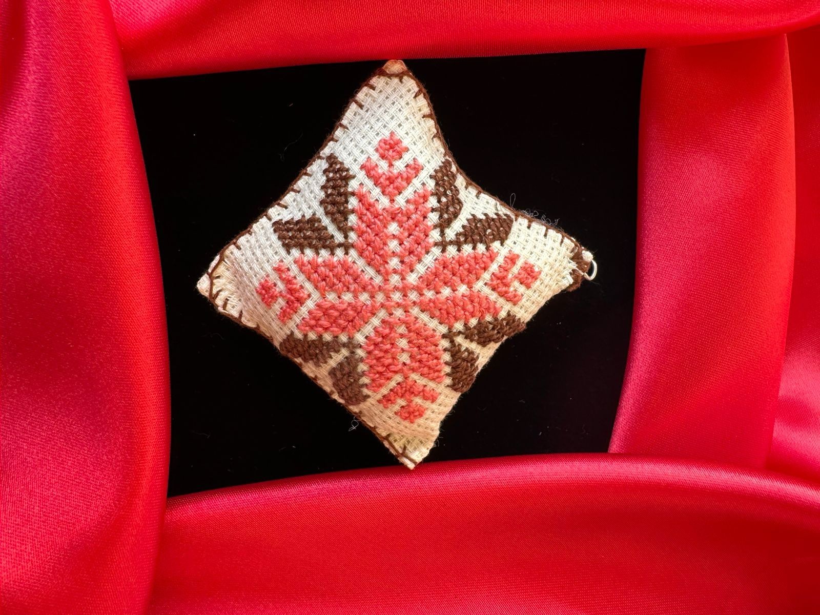 Accessories Keychain Handmade Palestinian Tatreez Mini Cushion Traditional Gift