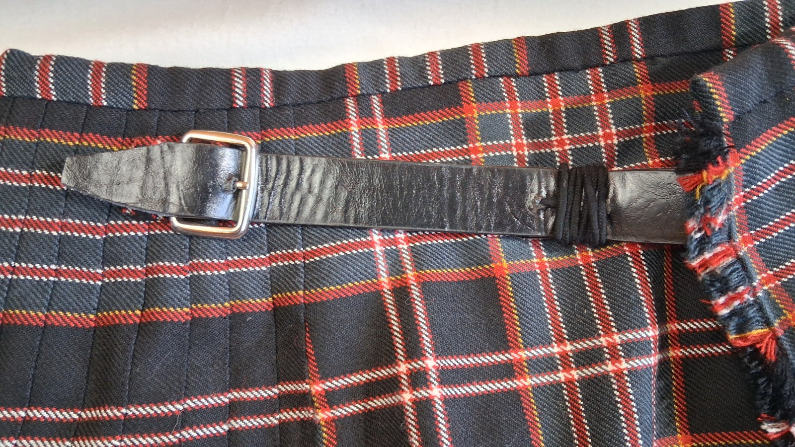 Donna Willy Tartan Kilt & Robert Mackie Glengarry Hat Scottish Dress Outfit Set