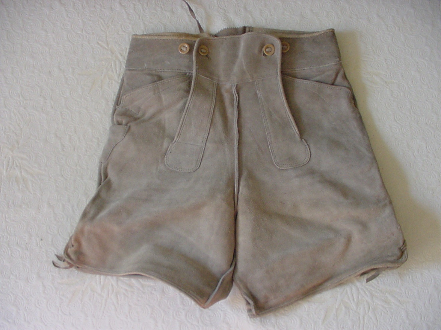 German Lederhosen Oktoberfest Mens Suede Light Grey US waist 28-30 EU size 43