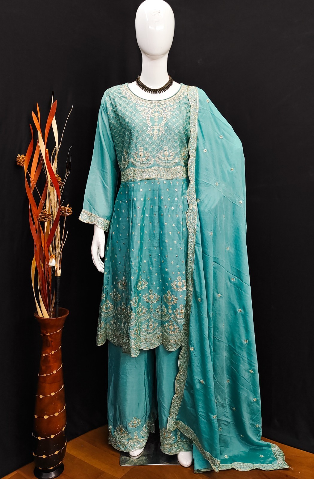 Indian Bollywood Suit Kameez Salwar Designer Ethnic Anarkali Wedding Gown