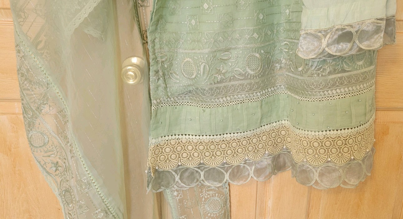 Pakistani Designer Tawakkal Fabric 3 Piece Suit Mint Green Thread Embroidery szL