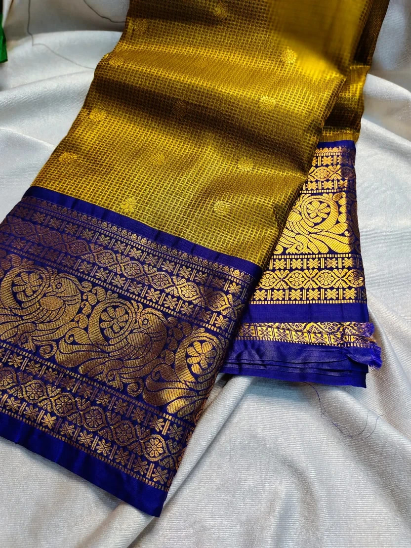 Women Vintage Bright Golden Gadwal Saree Banarasi Silk Zari Border With Blouse