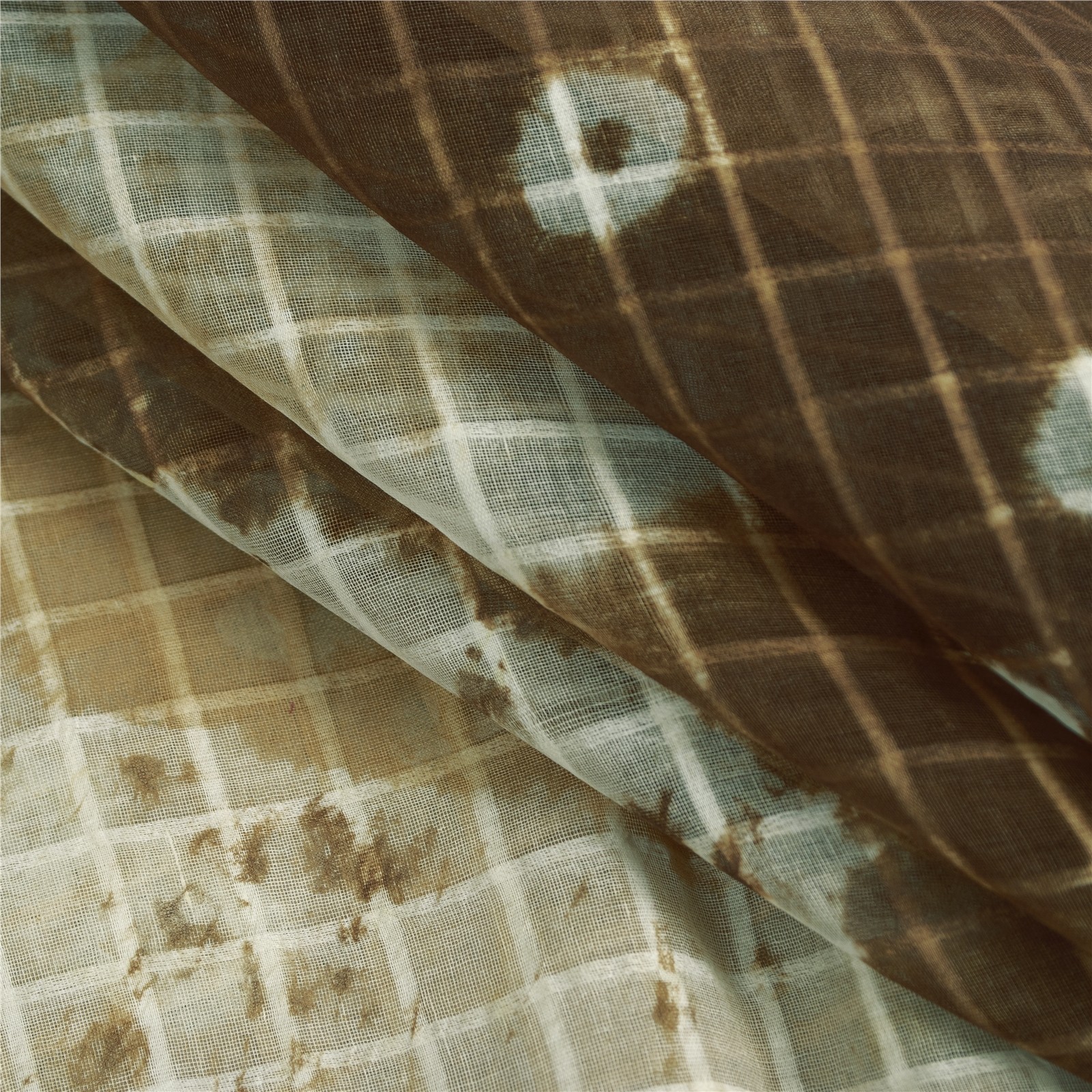 Sanskriti Vintage Sarees Brown & Off-White Tie-Dye Bandhanipure Cotton 5+Yd Sari