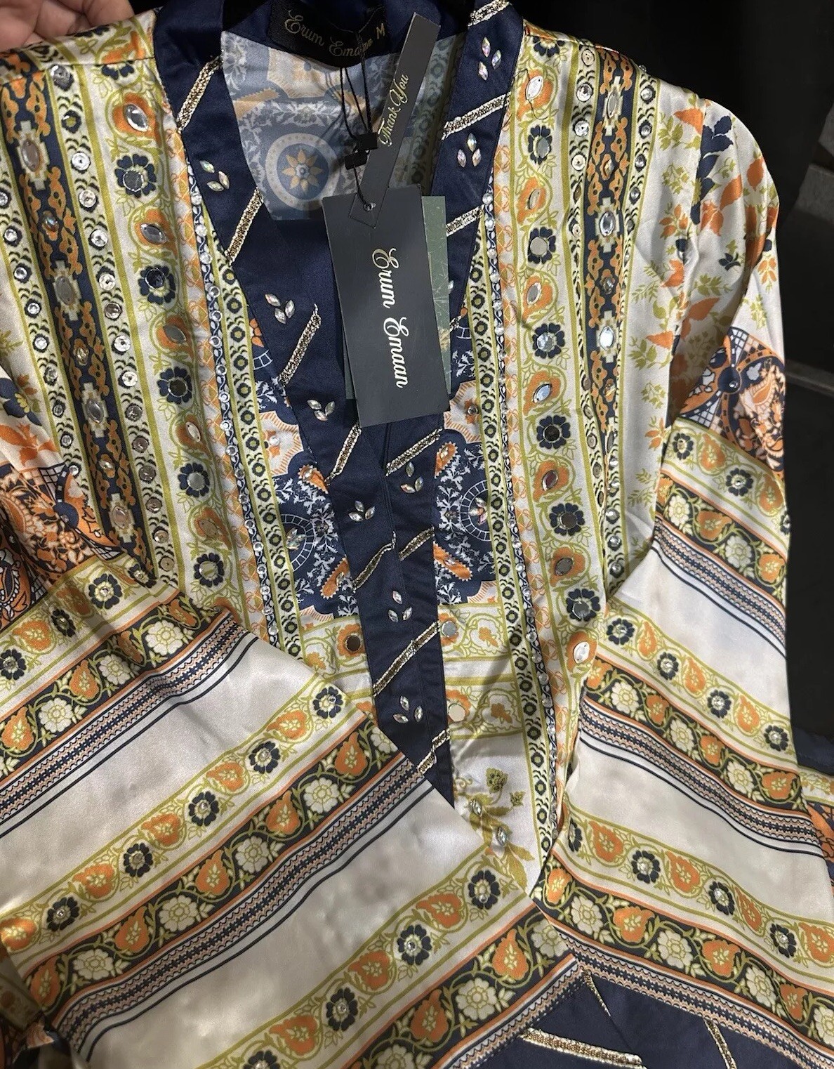 Beautiful SILK 3 pc Suit – Medium size available – $45