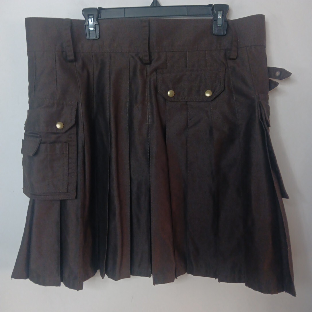 Scottish Highland Kilt Men’s 40 Utility Cargo Logo Brown 40″ Waist 22″ Length
