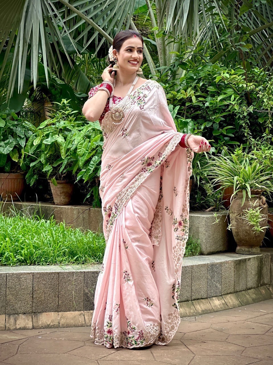 All-over embroidery with floral butti detailing, Cutwork Border