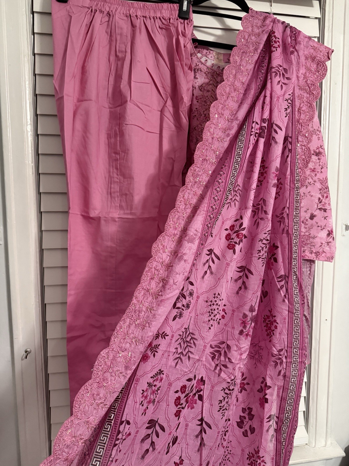 Pakistani Chickenkari Size Large LAWN 3pc Shalwar Kameez Stitched Embroidery