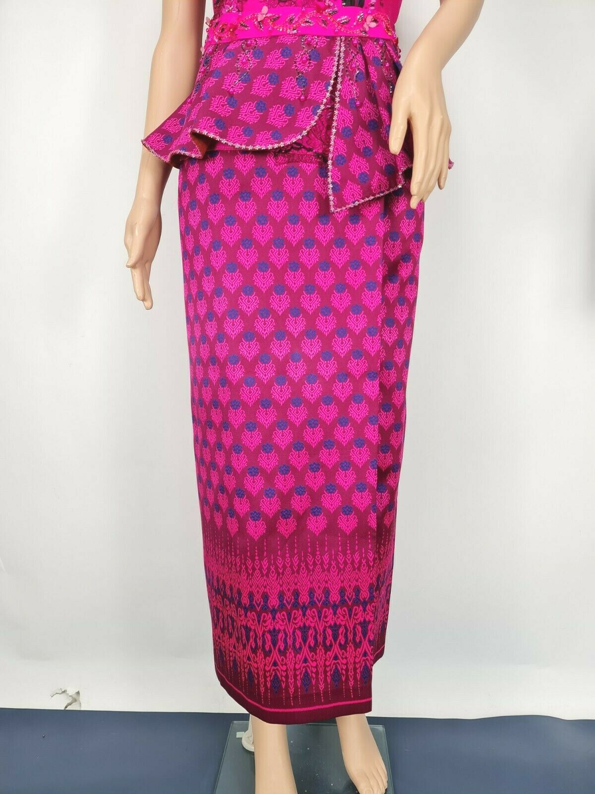 Cambodia Khmer Traditional Out fit Women Sz L Deep Pink Lace Korean Silk Skirt