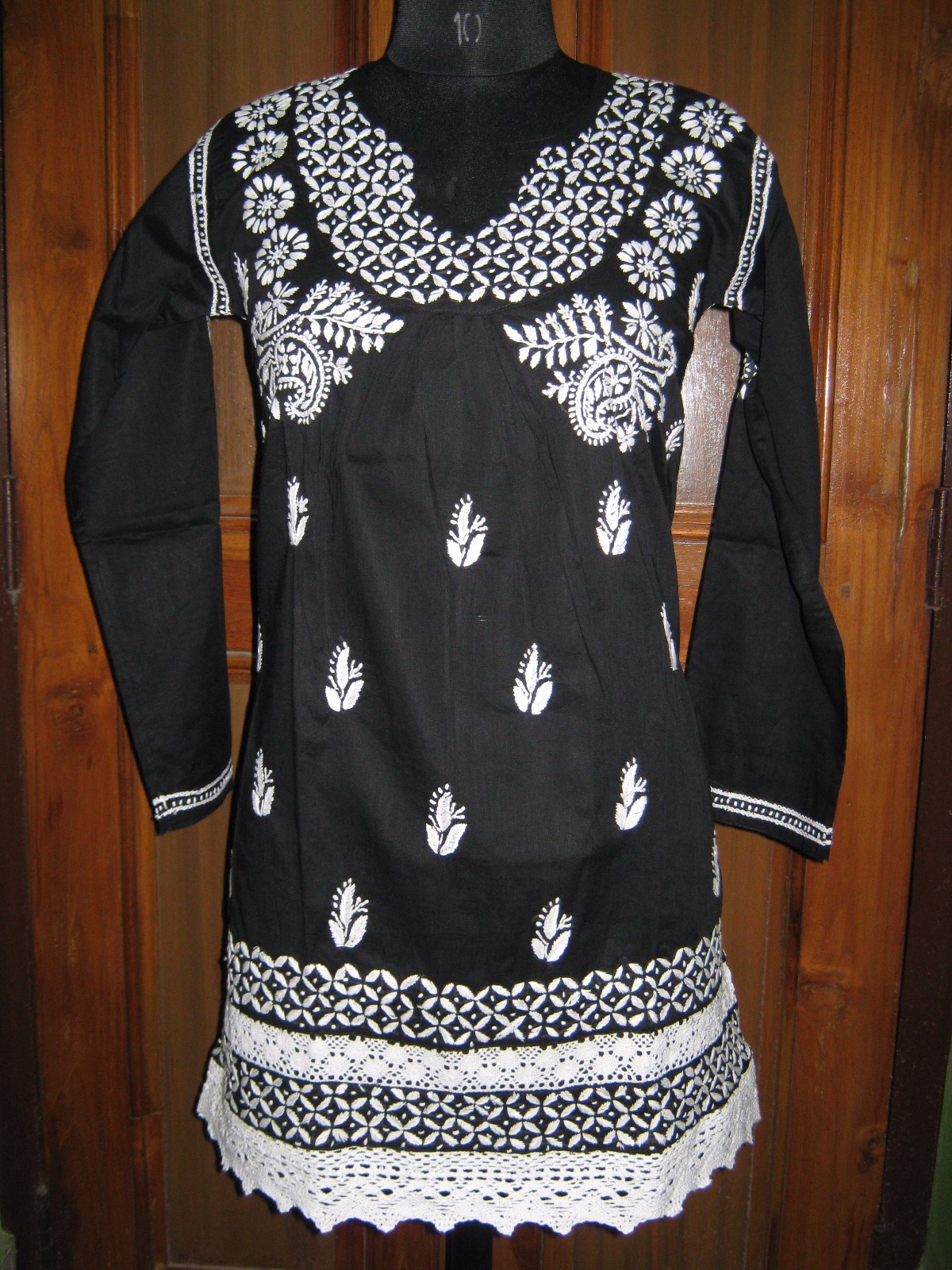 TUNIC TOP XS 36″ WHITE 100% COTTON CHIKAN EMBROIDERY ETHNIC HANDMADE KURTA KURTI