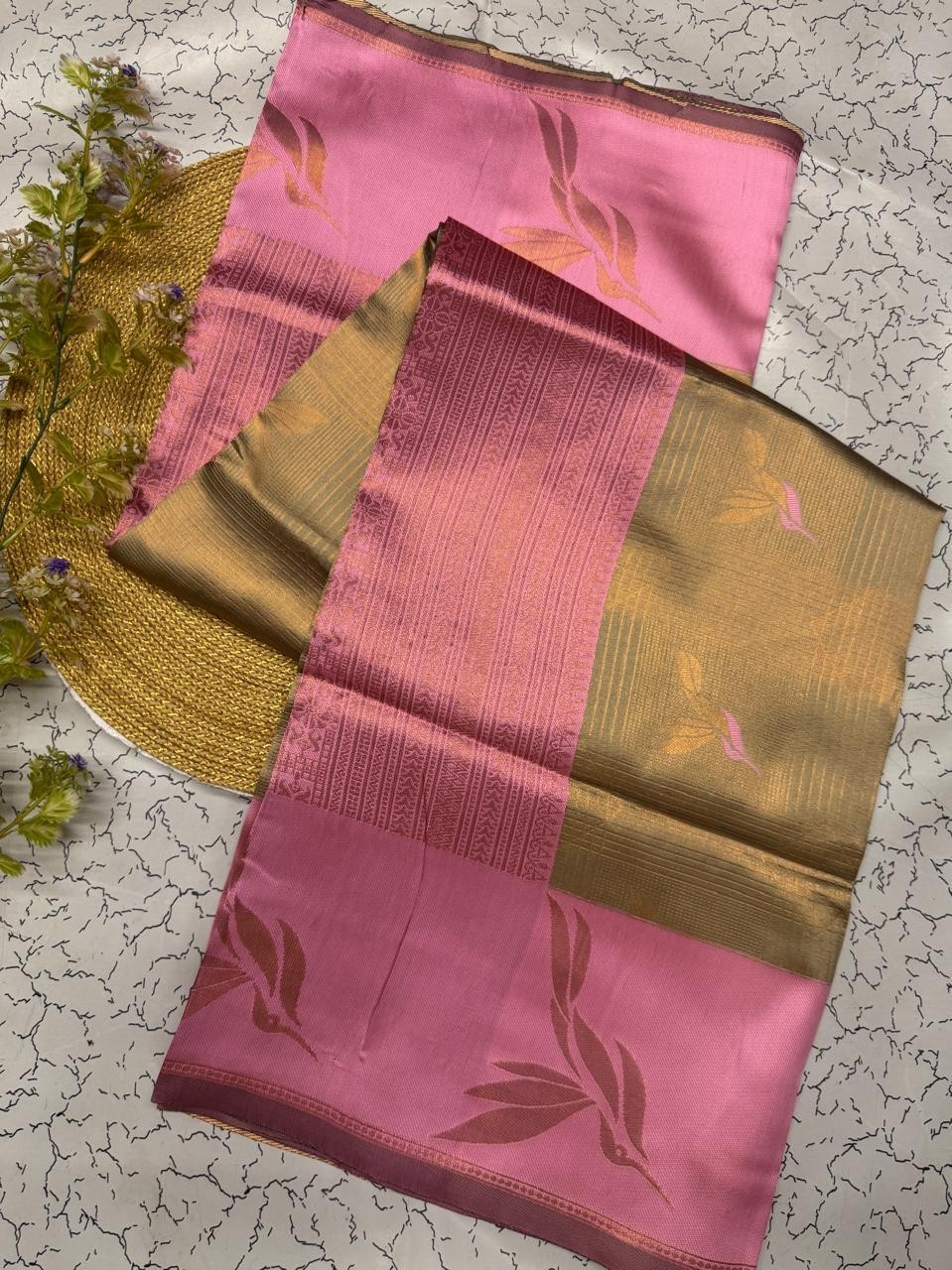 Women’s Banarasi Pure Soft Kanjivaram Silk Saree With Blouse Piece For Wedding
