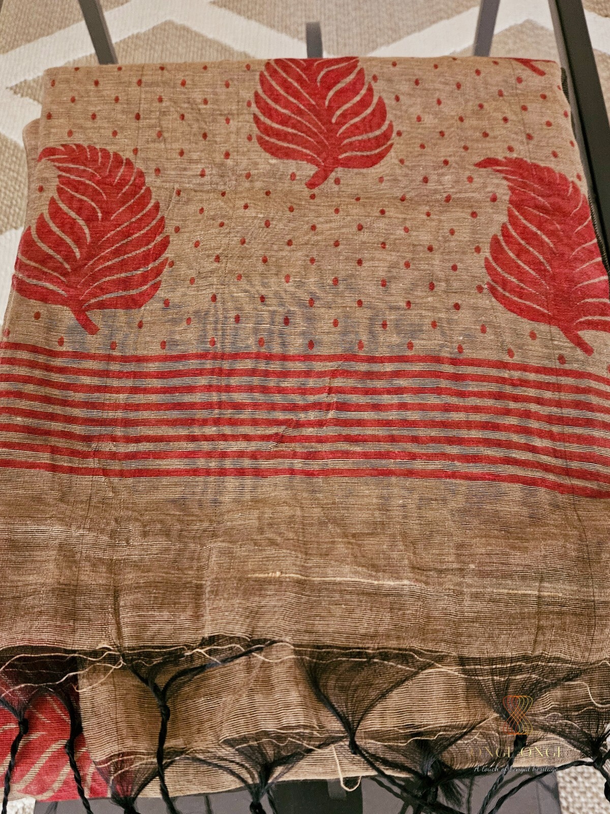 Women Cotton Blend Red Leaf Printed Saree with unstitched Blouse piece, Brown