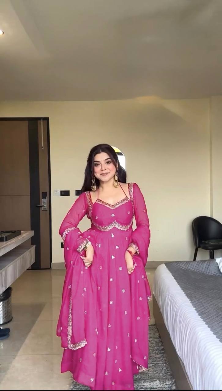 Stylish New Heavy Faux Georgette Gown Bottom With Pink Dupatta For Engagement