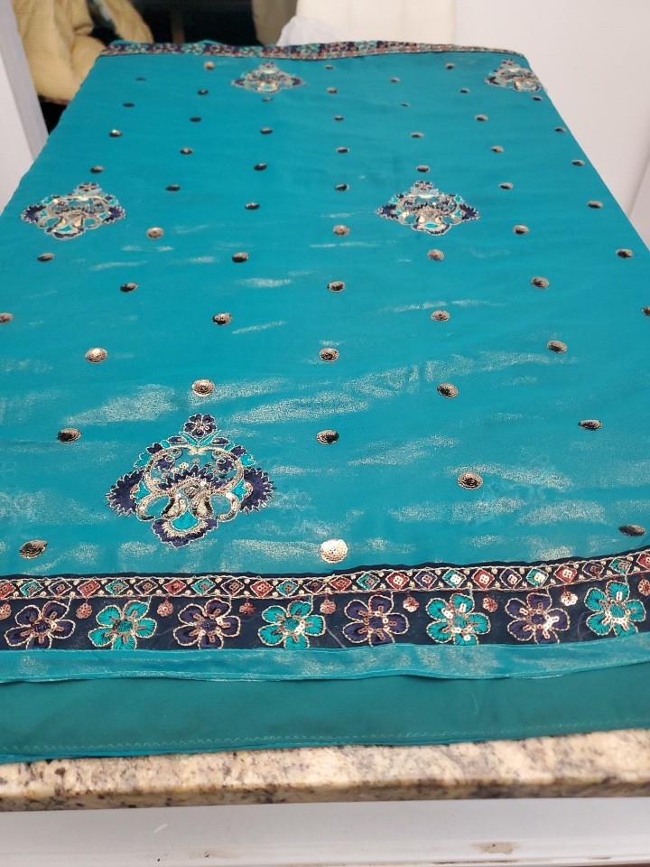 Elegant silk Saree | Handwoven Traditional Indian Saree