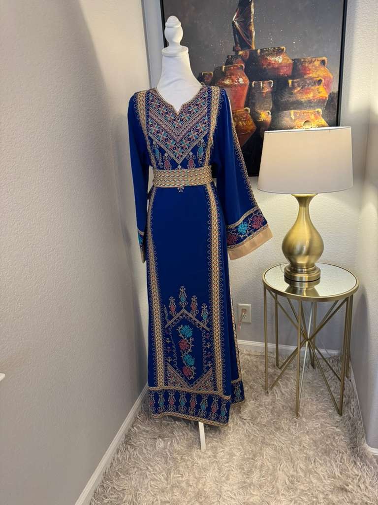 Roma Thobe – Women’s Embroidered Dress, Perfect for Eid, Abaya, Ramadan