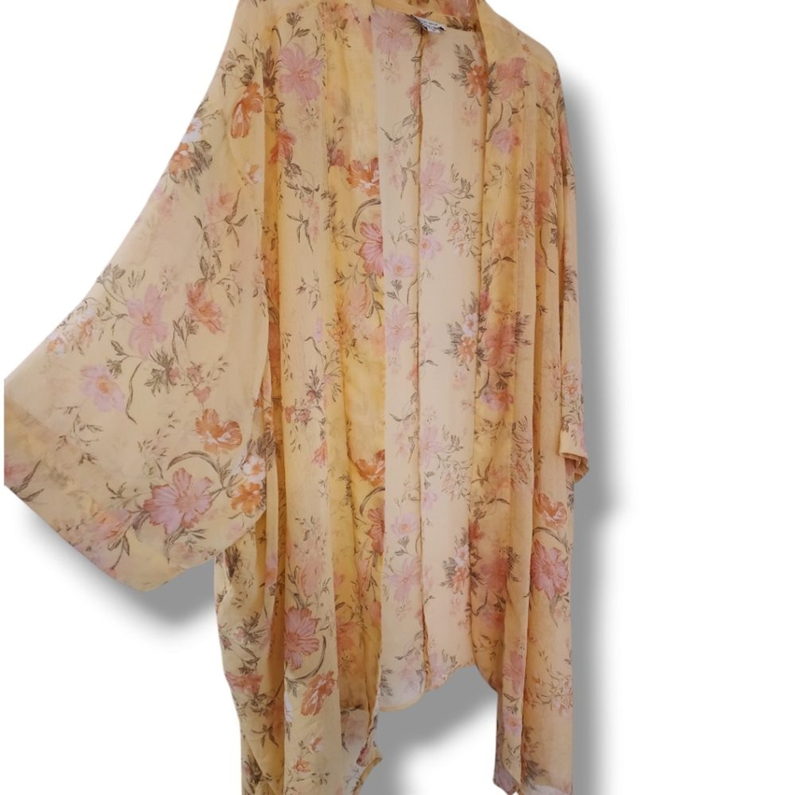 American Eagle Outfitters AEO yellow amd pink floral sheer relaxed fit kimono OS